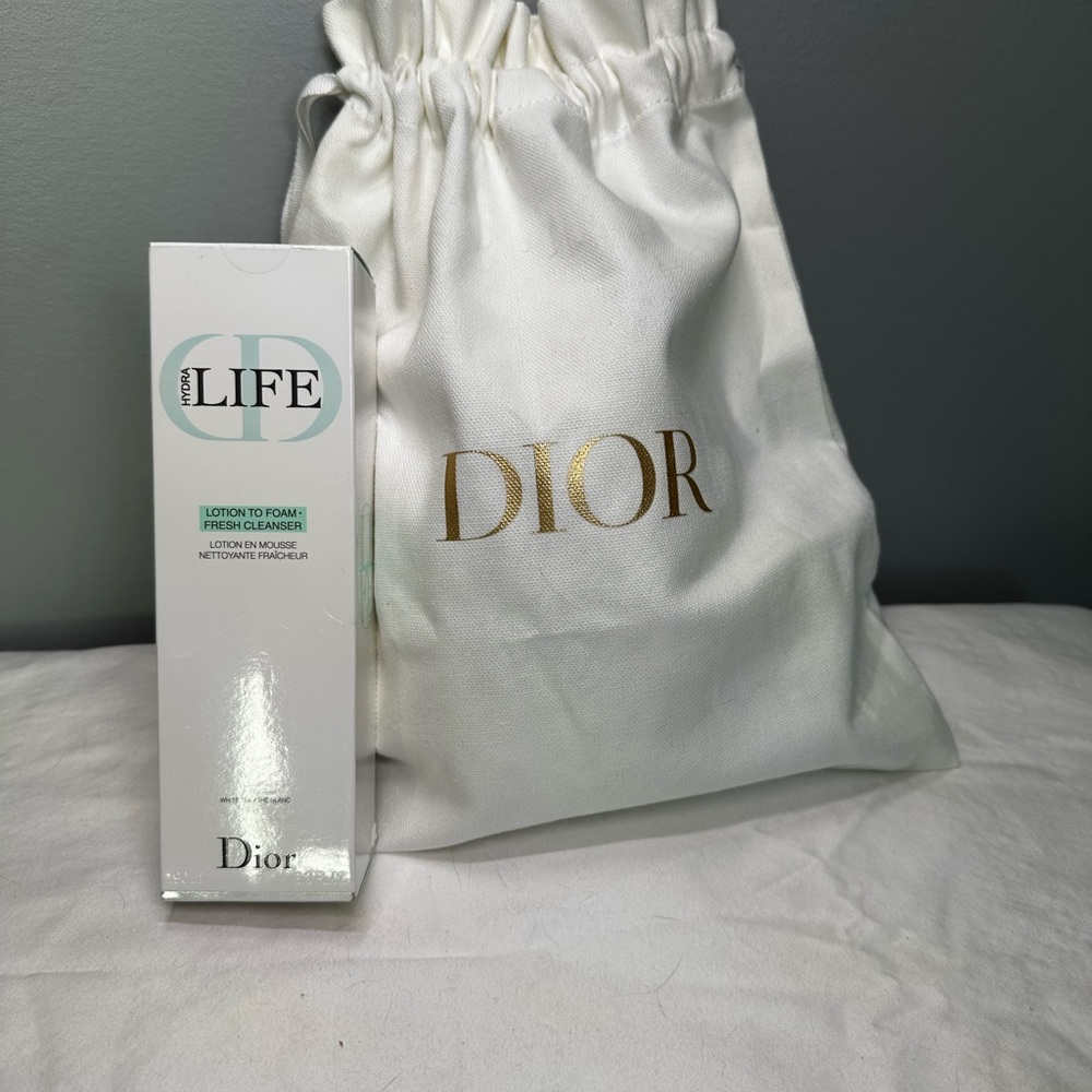Dior White and Gold Cosmetic Bag & HydraLife Lotion to Foam Cleanser